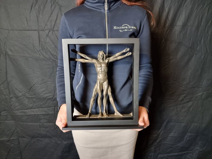 Sculpture, The Vitruvian Man in Frame - 32 cm - Resin