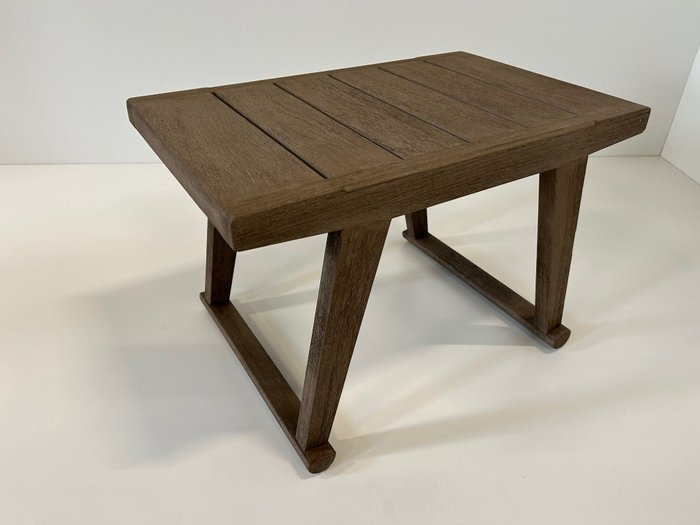 B&B Italia - Antonio Citterio - Side table - Thurs - Solid teak wood