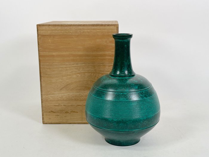 花瓶 - 青銅色, 美麗的設計花瓶 - 日本  (沒有保留價)