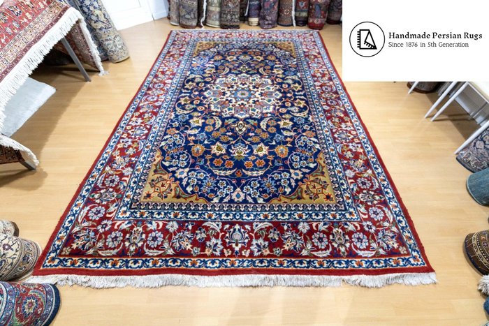 Isfahan - Carpet - 319 cm - 215 cm