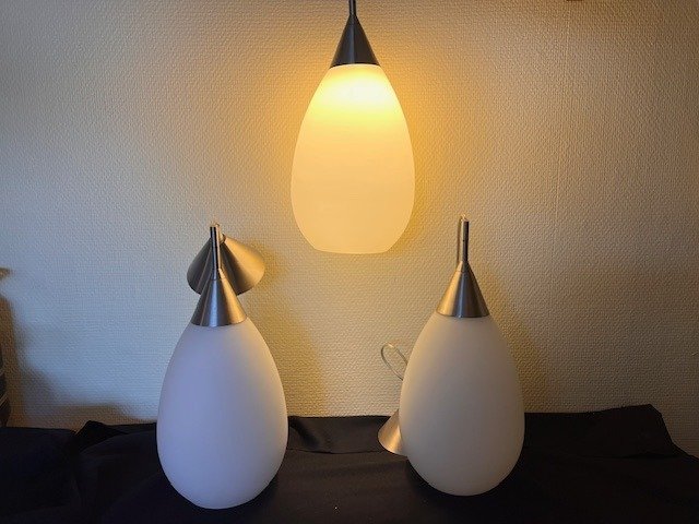 Massive/PHilips - Asztali lámpa (3) - nagyot ejteni - Üveg