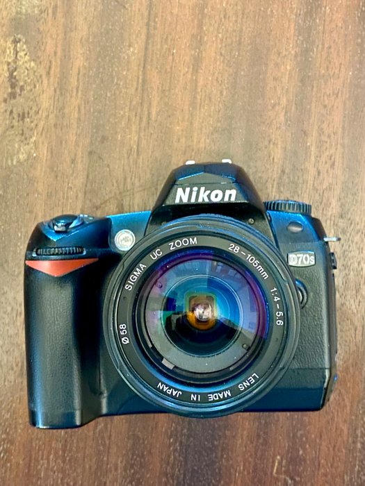 Nikon D70s avec 32000 déclics + fiche SanDisk de 512 MB + zoom 28-105mm Digitális fényképezőgép