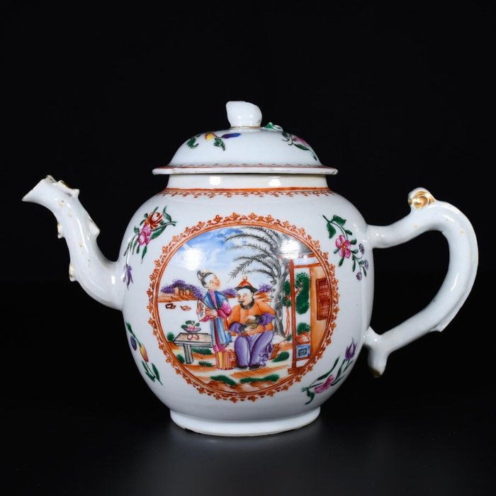 Théière - Grande théière en porcelaine à décor de fleurs et de mandarins - Porcelaine