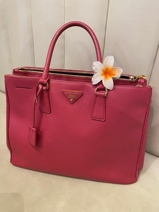 Prada - Galleria - Handbag