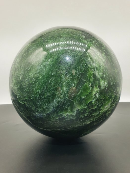 Jade Nephrit- XL Kugel - Ø21cm - AA Qualität - Sammlerstück- Naturstein - Edelstein- 15,4kg - Höhe: 210 mm - Breite: 210 mm- 15.4 kg - (1)