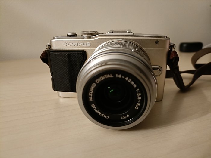 Olympus PEN Lite E-PL6  + 14-42 Mirrorless φωτογραφική μηχανή