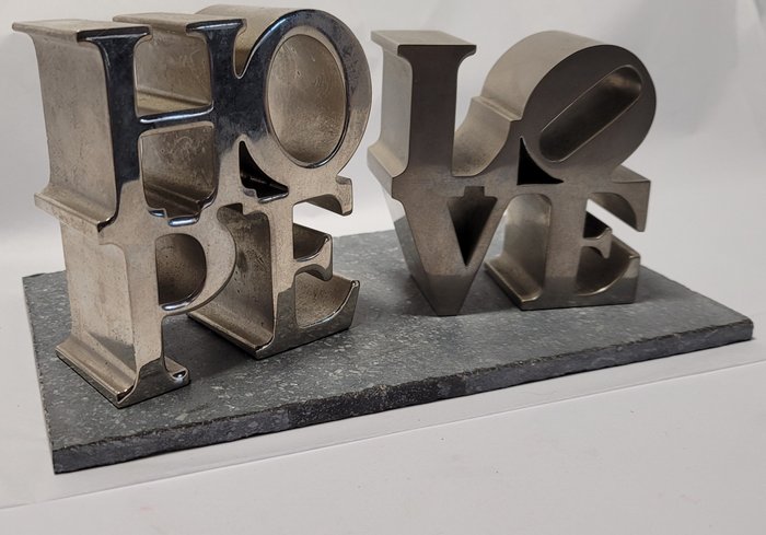 Robert Indiana (after) - LOVE & HOPE SCULPTURE       MOTHER'SDAY     ART/ GIFT FOR YOUR MOTHER