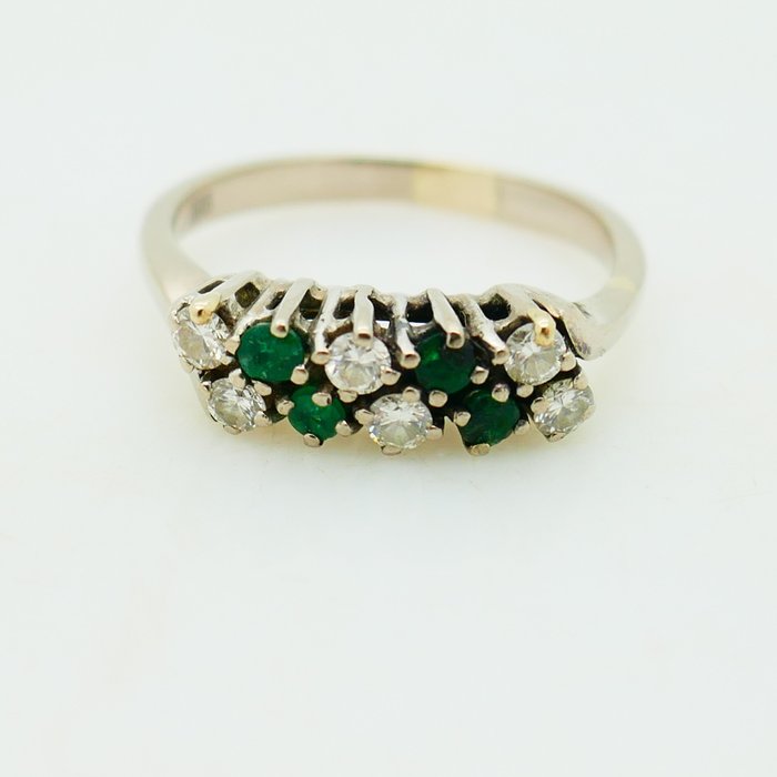 14 karaat Witgoud – Ring – 0.44ct Diamant & Smaragd – maat 53EU/16.8mm
