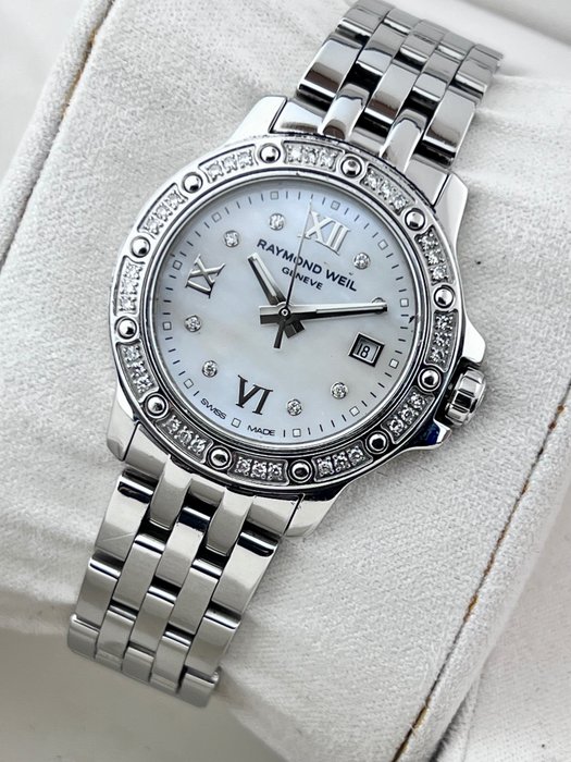 Raymond Weil - Tango Diamonds Mother of Pearl Dial Lady - 5988 - Mujer - 2011 - actualidad