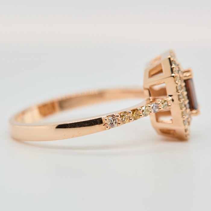 No Reserve Price – 0.71 tcw – Fancy Deep Orangy Brown – 14 karaat Rosé goud – Ring Diamant