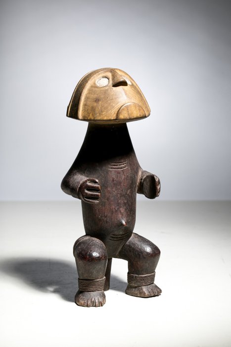 祖先塑像 - 方尼吉姆 - 喀麥隆