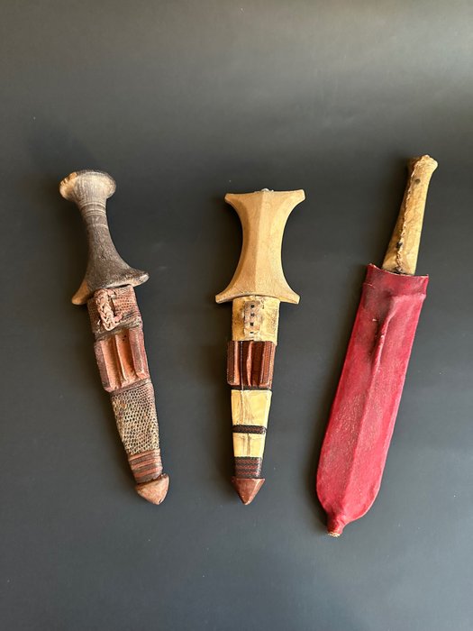 Dagger-sheath - Tribal Art - Africa  (No Reserve Price)