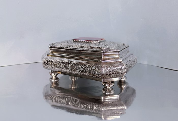 Octagonal Jewelry Trinket - Arkku - .800 hopea, Akaatti, Kullattu