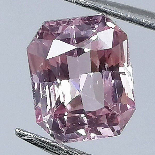 Pink Sapphire - 1.12 ct