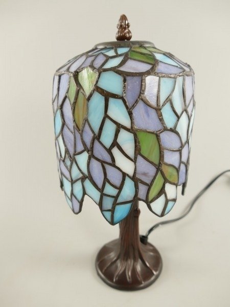 Tiffany Style - Bordlampe - Glass (farget glass), Jern (støpt/smittet)