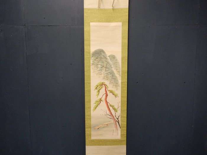 Hanging scroll landscape painting with rock nest box t014、掛け軸 山水図 岩周巣 箱付き t014 - 岩周巣 - Japan  (Zonder Minimumprijs)