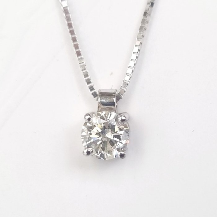 Necklace with pendant White gold Diamond