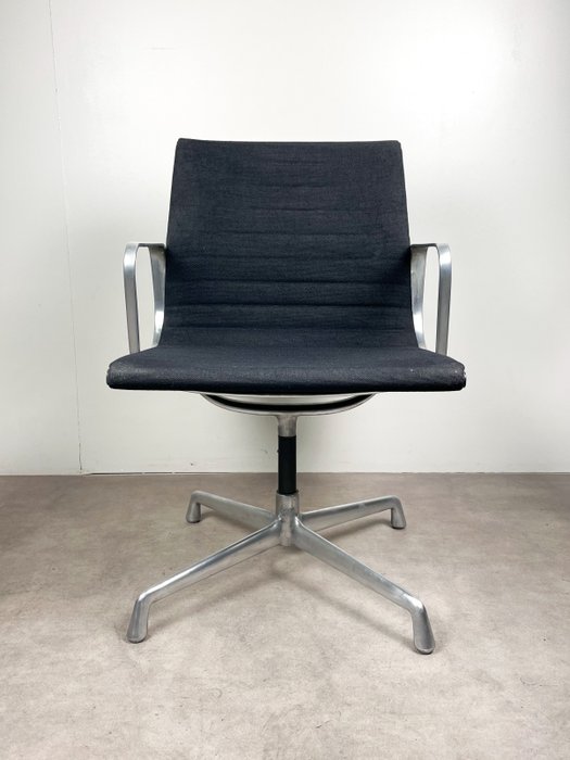 Herman Miller - Charles Eames, Ray Eames - 椅 - EA 108 - 紡織品, 鋁