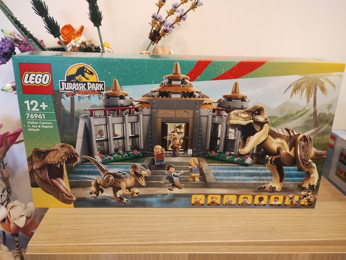 Lego - Jurassic World - 76961 - Visitor Centre: T.rex & Raptor Attack - 2020-