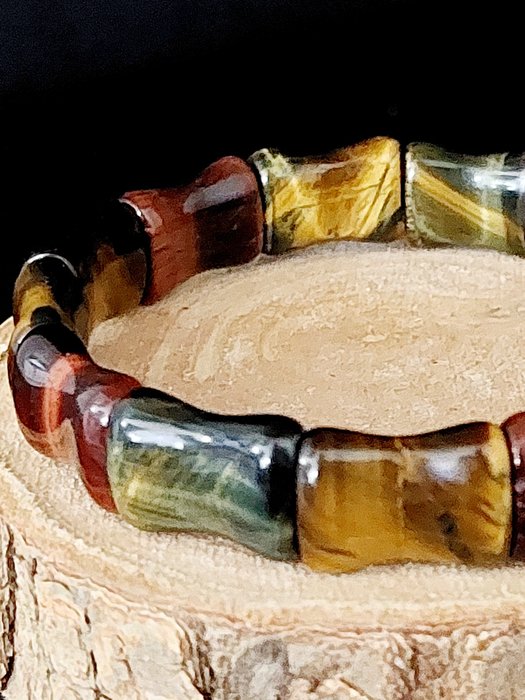 Elegantes mehrfarbiges Tigerauge-Armband. Echter unbehandelter Stein. - Höhe: 1.5 cm - Breite: 0.5 cm- 30 g