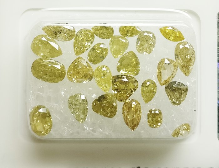 24 pcs Diamanter - 3.61 ct - Blandade former - Mixed Yellow - SI1-I2