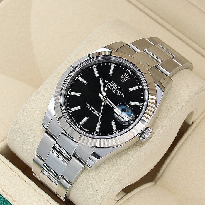 Rolex - Oyster Perpetual Datejust 41 'Black Dial' - Ref. 126334 - Férfi - 2011 utáni