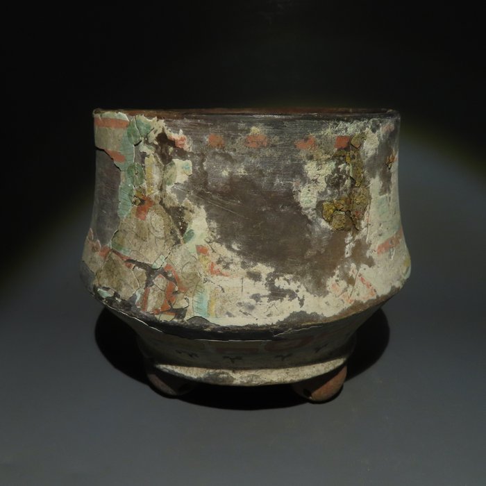 maya Terracota Buque trípode. 400-600 d.C. 14 cm H. Licencia de Importación Española.