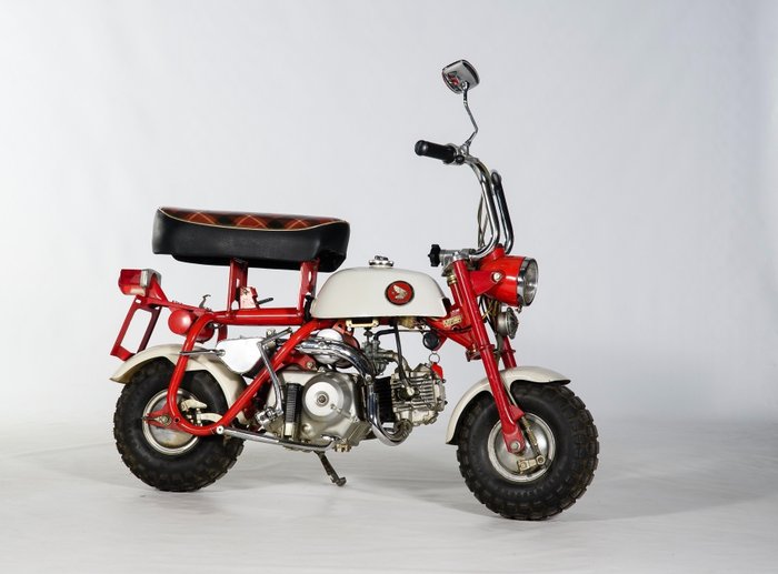 Honda - Monkey Z50M - 1967