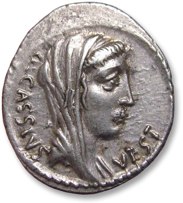 Romerska republiken. Q. Cassius Longinus. Denarius Rome mint 55 B.C.