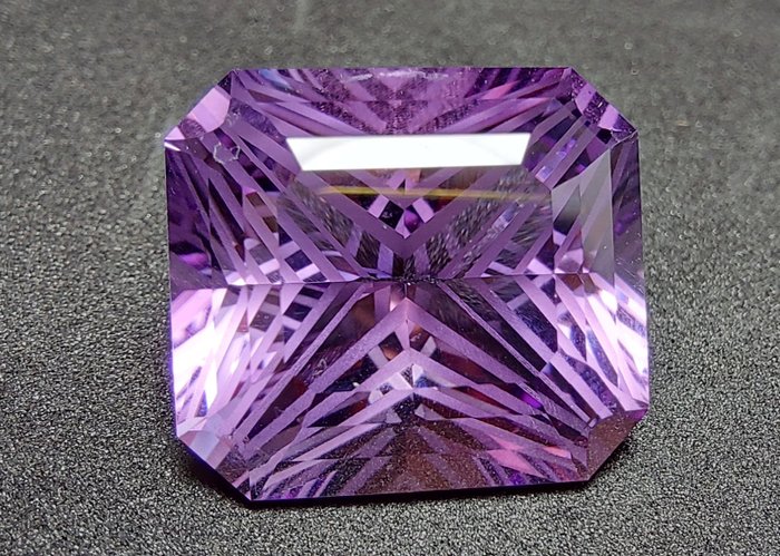 紫水晶 - 18.24 ct