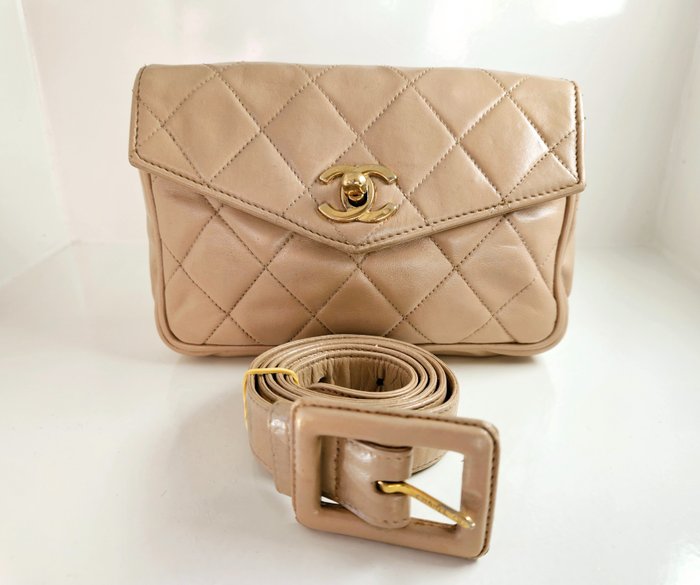 Chanel - Crossbody-Bag