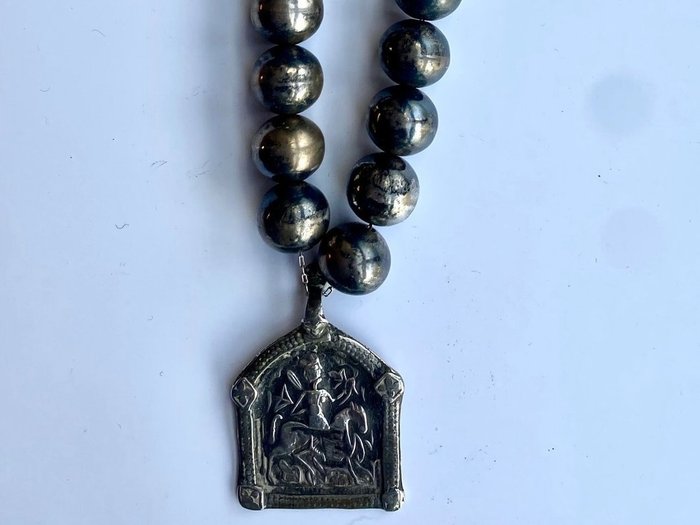 Naszyjnik w stylu vintage z wisiorkiem plemiennym - Srebro - Indie - XX wiek