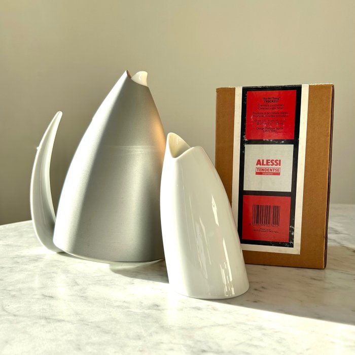 Alessi, Tendentse - - Philippe Starck - Te-servise (2) - Teapot & creamer set: "TI-TANG" & "Su-Mi Tang" - Limited Edition - Porselen, aluminium og epoksyharpiks