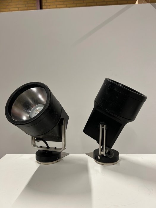 Louis Poulsen - 燈 (2) - 優尼斯波特 - 塑料