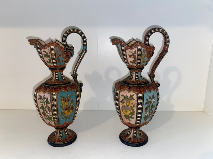 Vaseformet kande (2) - Terrakotta
