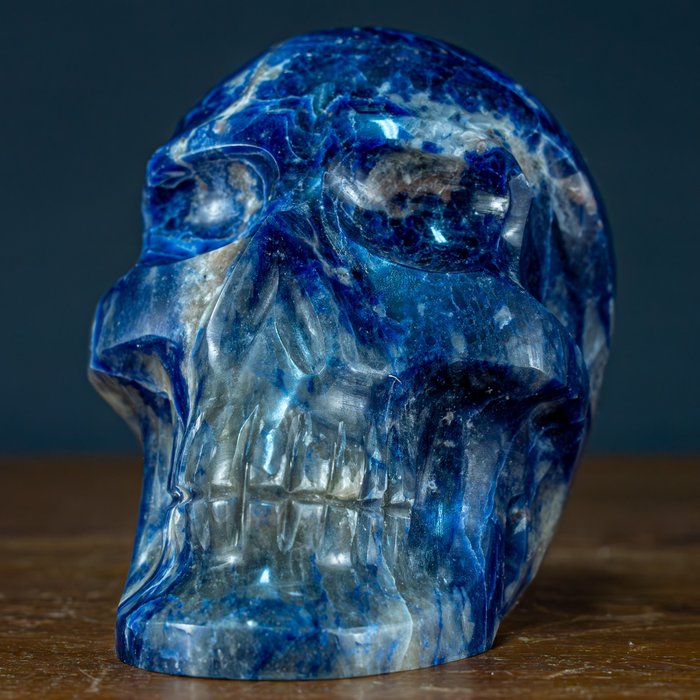 Naturlig AAA+++ Intens Blue Sodalite Skull, Brasilien- 1565.41 g