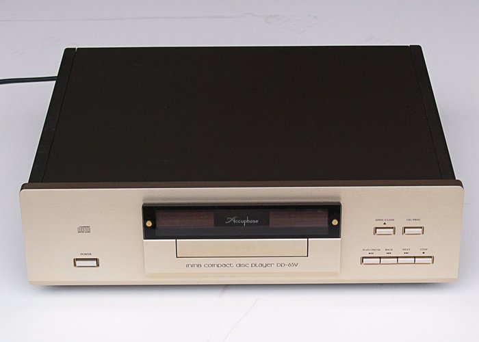 Accuphase - DP-65V Hybrid CD player