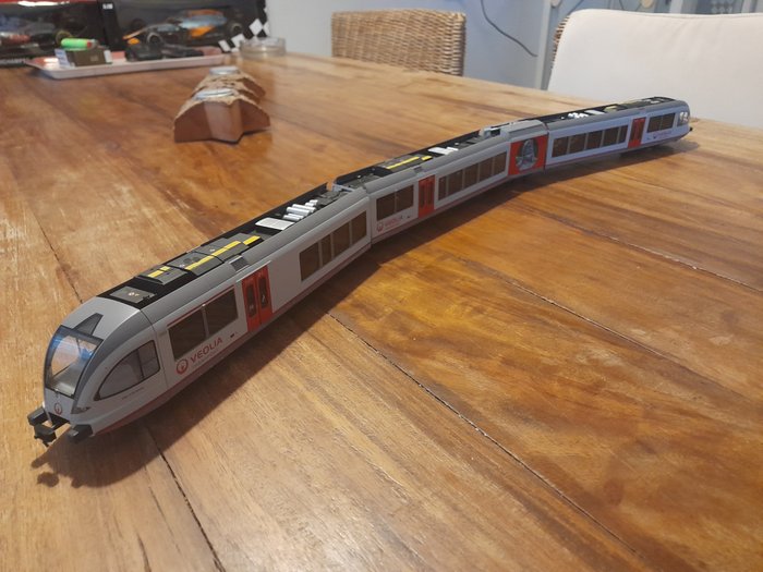 Piko H0轨 - 59532 - 火车单元 (1) - 威立雅 GTW 2/8 - Veolia