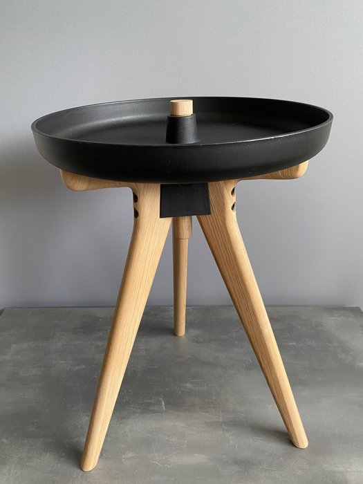 Menu Denmark - Norm Architects - Side table - MF翻轉 - 木材和塑料