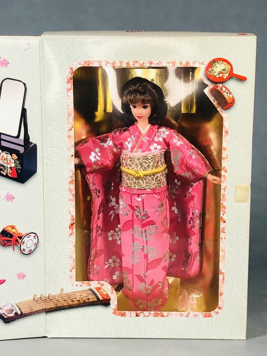 Mattel  - 芭比娃娃 Happy New Year Barbie 1996 (early spring 1997) - 1990-2000 - 美國