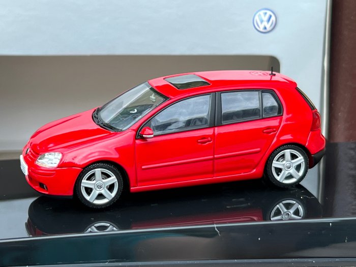 Autoart 1:43 - 模型汽车 - Volkswagen - 大众高尔夫 V 2003