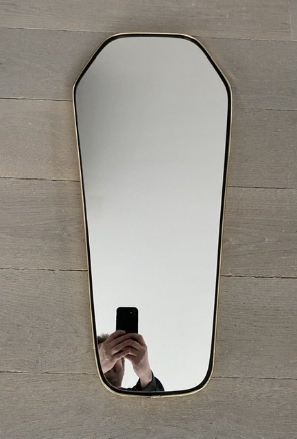Specchio (1) - Specchio asimmetrico retrò - vetro e ottone - Catawiki