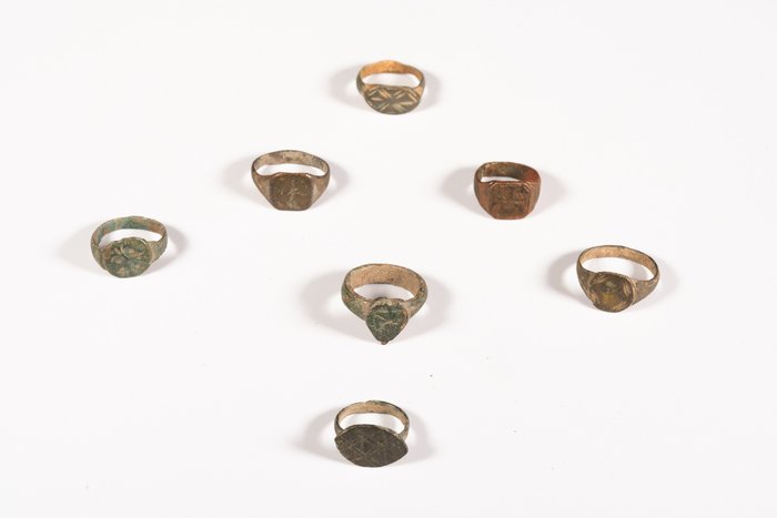 Romano Antigo e Mais Tarde Coleção de anéis de liga de cobre (7) argolas