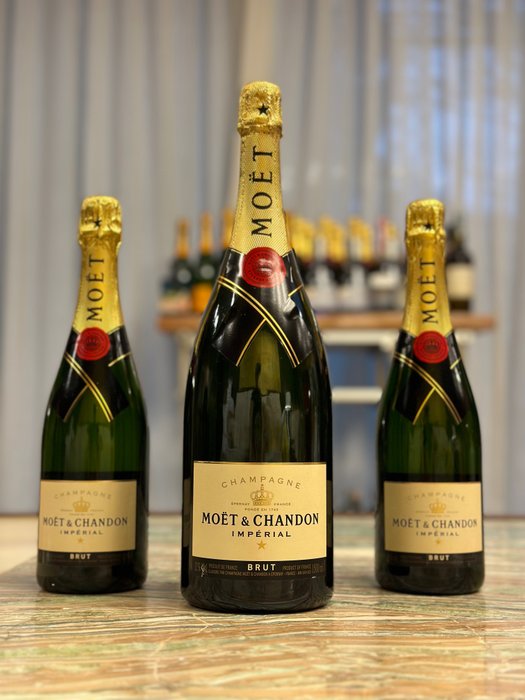 Moët & Chandon, Brut Impériale - Champagne Brut - 2x 0.75L & 1.5L