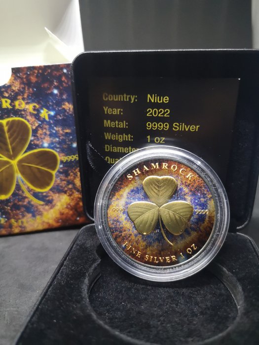 Niue. 2 Dollars 2022 Shamrock Helix Bebula - Black Platinum Colorized Coin, 1 Oz (.999)  (Sin Precio de Reserva)