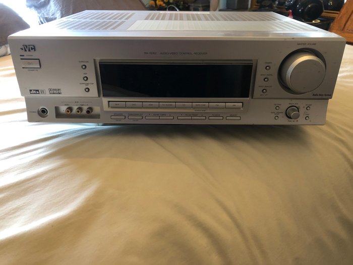 JVC - RX-5062 Solid state multi-channel receiver