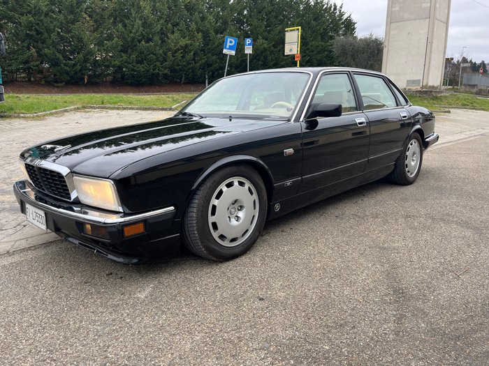 Jaguar - XJR 4.0 - 1991