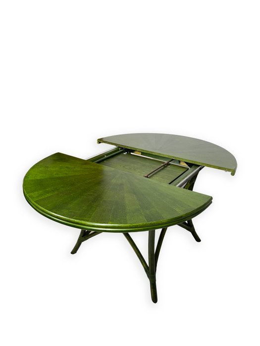 Mesa extensible - Cuero, Ratán verde, mesa de comedor de madera.