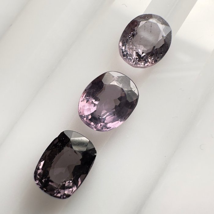 3 pcs Paars Spinel - 3.48 ct