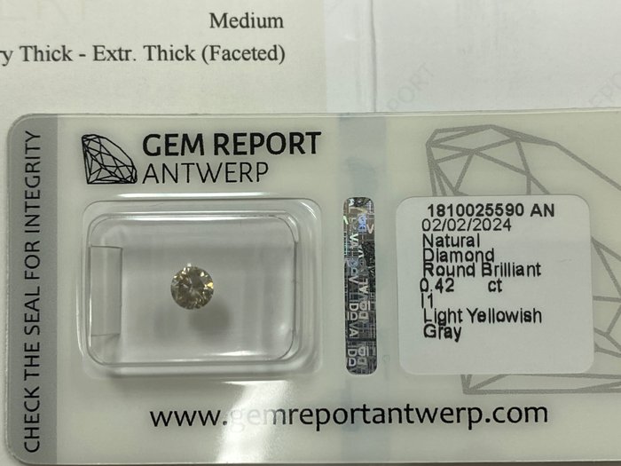 1 pcs Diamanter - 0.42 ct - Rund - Light  Yellowish Gray - I1, No Reserve Price